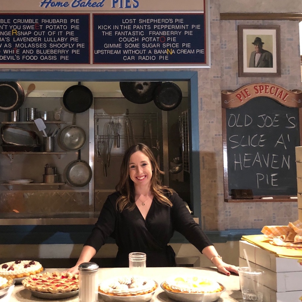Meet your Posher, Caitlin